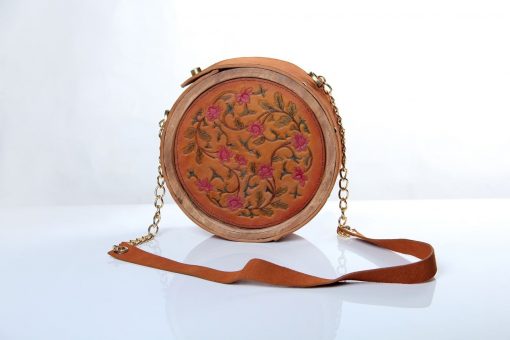 Engraved round Bag Combining Leather and Wood 2